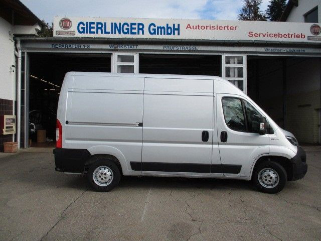 Fiat Ducato - Pieni pakettiauto: kuva Fiat Ducato - Pieni pakettiauto Fiat Ducato - Pieni pakettiauto: kuva Fiat Ducato - Pieni pakettiauto