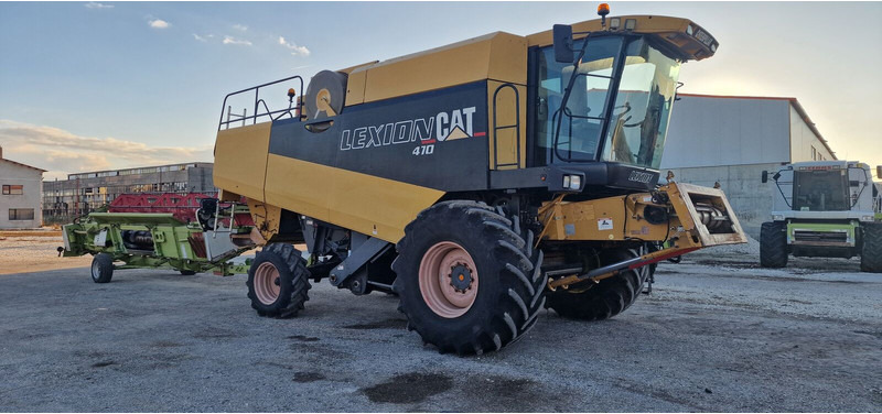 Claas Lexion 470 - Leikkuupuimuri: kuva Claas Lexion 470 - Leikkuupuimuri Claas Lexion 470 - Leikkuupuimuri: kuva Claas Lexion 470 - Leikkuupuimuri