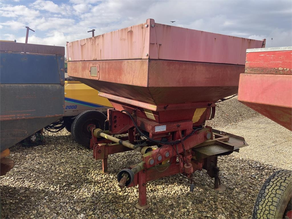 Bredal B2 LIFTOPHÆNGT - Lannoitteenlevitin: kuva Bredal B2 LIFTOPHÆNGT - Lannoitteenlevitin Bredal B2 LIFTOPHÆNGT - Lannoitteenlevitin: kuva Bredal B2 LIFTOPHÆNGT - Lannoitteenlevitin