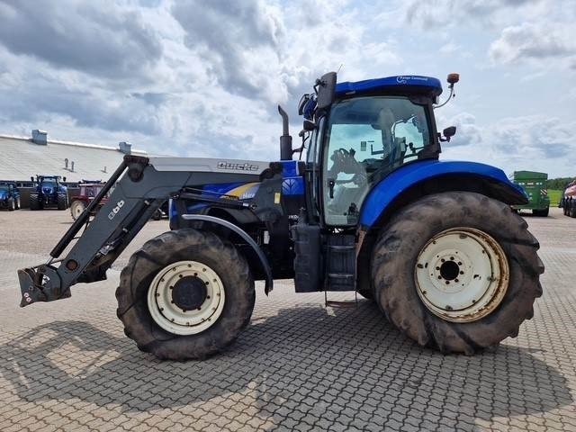 New Holland T6090RCSS SWII - Traktori: kuva New Holland T6090RCSS SWII - Traktori New Holland T6090RCSS SWII - Traktori: kuva New Holland T6090RCSS SWII - Traktori