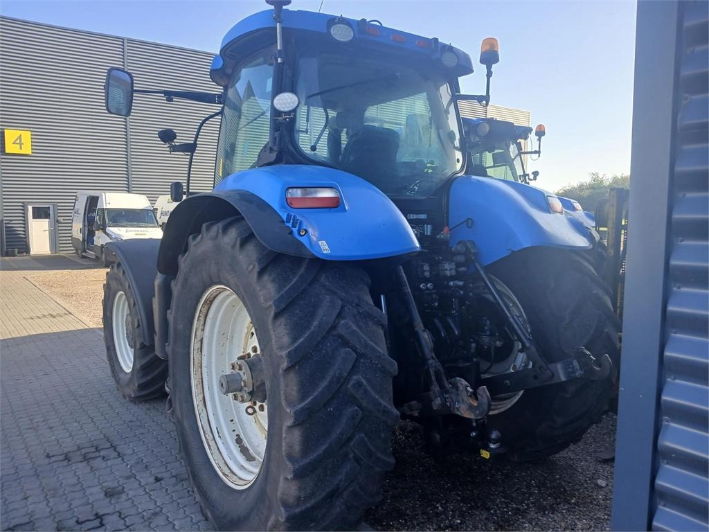 New Holland T7.260 PC SWII - Traktori: kuva New Holland T7.260 PC SWII - Traktori New Holland T7.260 PC SWII - Traktori: kuva New Holland T7.260 PC SWII - Traktori