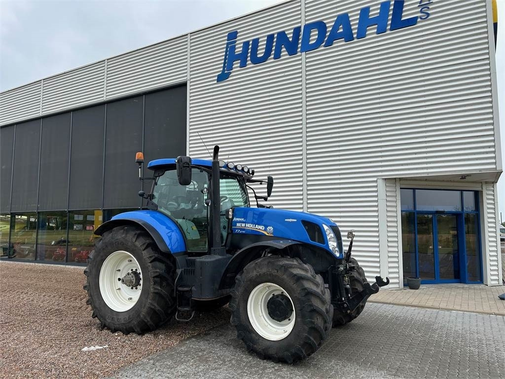 New Holland T7.270AC KEY - Traktori: kuva New Holland T7.270AC KEY - Traktori New Holland T7.270AC KEY - Traktori: kuva New Holland T7.270AC KEY - Traktori