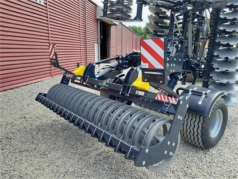 Agro-Tom 6 Meter discharve - Lautasäes: kuva Agro-Tom 6 Meter discharve - Lautasäes Agro-Tom 6 Meter discharve - Lautasäes: kuva Agro-Tom 6 Meter discharve - Lautasäes