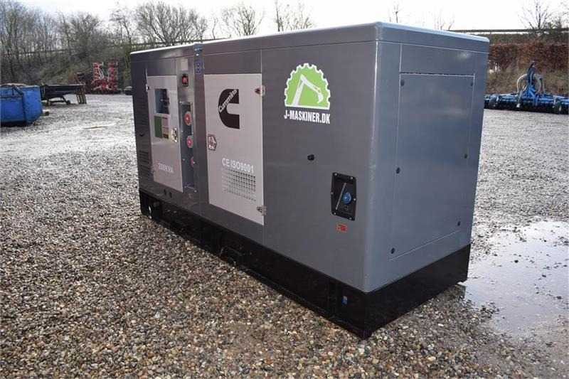 Cummins 200 KvA - Sähkögeneraattori: kuva Cummins 200 KvA - Sähkögeneraattori Cummins 200 KvA - Sähkögeneraattori: kuva Cummins 200 KvA - Sähkögeneraattori