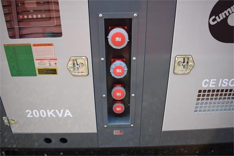 Cummins 200 KvA - Sähkögeneraattori: kuva Cummins 200 KvA - Sähkögeneraattori Cummins 200 KvA - Sähkögeneraattori: kuva Cummins 200 KvA - Sähkögeneraattori