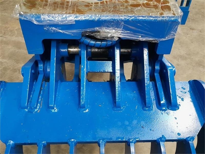 Kahmari Daubjerg Sortergrab Vanvittig tilbud: kuva Kahmari Daubjerg Sortergrab Vanvittig tilbud Kahmari Daubjerg Sortergrab Vanvittig tilbud: kuva Kahmari Daubjerg Sortergrab Vanvittig tilbud