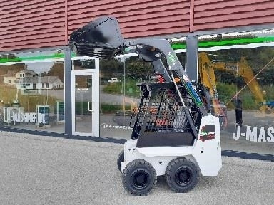 Eurotrac 100% elektrisk - Liukuohjattu kuormaaja: kuva Eurotrac 100% elektrisk - Liukuohjattu kuormaaja Eurotrac 100% elektrisk - Liukuohjattu kuormaaja: kuva Eurotrac 100% elektrisk - Liukuohjattu kuormaaja