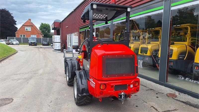 Heracles H200 teleskob  - Teleskooppikuormaaja: kuva Heracles H200 teleskob  - Teleskooppikuormaaja Heracles H200 teleskob  - Teleskooppikuormaaja: kuva Heracles H200 teleskob  - Teleskooppikuormaaja