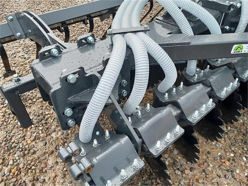 J-Disc 6 meters Disc nedfælder - Lietevaunu: kuva J-Disc 6 meters Disc nedfælder - Lietevaunu J-Disc 6 meters Disc nedfælder - Lietevaunu: kuva J-Disc 6 meters Disc nedfælder - Lietevaunu