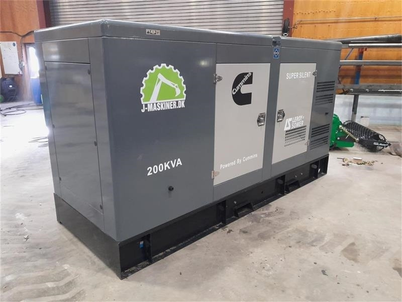 LeRoy Sommer Generator kabinet - Sähkögeneraattori: kuva LeRoy Sommer Generator kabinet - Sähkögeneraattori LeRoy Sommer Generator kabinet - Sähkögeneraattori: kuva LeRoy Sommer Generator kabinet - Sähkögeneraattori