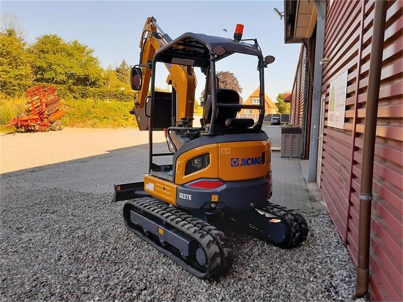 XCMG xe27e u/hus - Minikuormaaja: kuva XCMG xe27e u/hus - Minikuormaaja XCMG xe27e u/hus - Minikuormaaja: kuva XCMG xe27e u/hus - Minikuormaaja