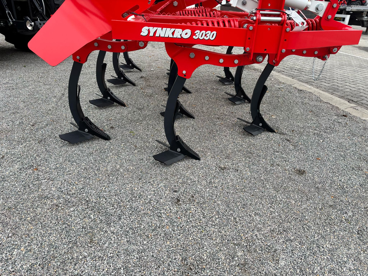 PÖTTINGER Synkro 3030 - Kultivaattori: kuva PÖTTINGER Synkro 3030 - Kultivaattori PÖTTINGER Synkro 3030 - Kultivaattori: kuva PÖTTINGER Synkro 3030 - Kultivaattori