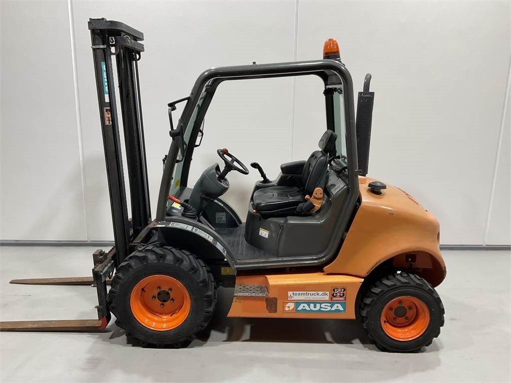 Ausa C150H X4 - Maastotrukki: kuva Ausa C150H X4 - Maastotrukki Ausa C150H X4 - Maastotrukki: kuva Ausa C150H X4 - Maastotrukki