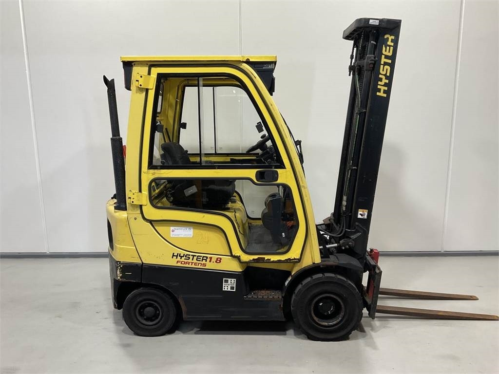 Hyster 1.8FT - Kaasutrukki: kuva Hyster 1.8FT - Kaasutrukki Hyster 1.8FT - Kaasutrukki: kuva Hyster 1.8FT - Kaasutrukki