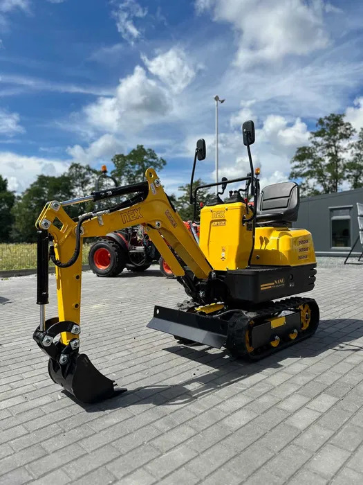 NEX NANO - Minikuormaaja: kuva NEX NANO - Minikuormaaja NEX NANO - Minikuormaaja: kuva NEX NANO - Minikuormaaja