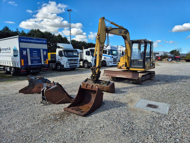 Cat 307 with extra buckets - Minikuormaaja: kuva Cat 307 with extra buckets - Minikuormaaja Cat 307 with extra buckets - Minikuormaaja: kuva Cat 307 with extra buckets - Minikuormaaja