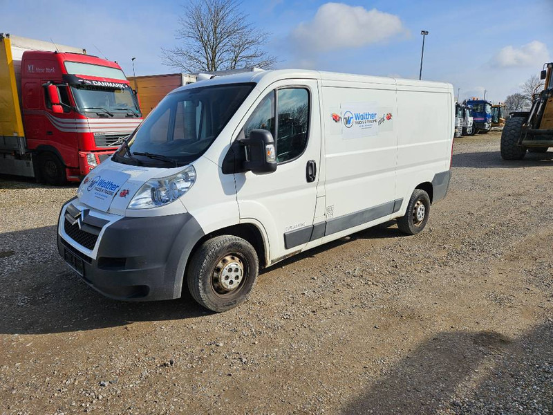 Citroën Jumper 30 2,2 HDi 130 Box - Pieni pakettiauto: kuva Citroën Jumper 30 2,2 HDi 130 Box - Pieni pakettiauto Citroën Jumper 30 2,2 HDi 130 Box - Pieni pakettiauto: kuva Citroën Jumper 30 2,2 HDi 130 Box - Pieni pakettiauto