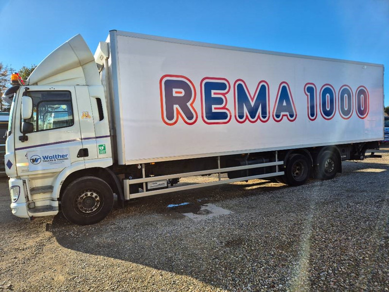 DAF CF 330 // 2 compartments / Cold/freeze - Refrigeraattori kuorma-auto: kuva DAF CF 330 // 2 compartments / Cold/freeze - Refrigeraattori kuorma-auto DAF CF 330 // 2 compartments / Cold/freeze - Refrigeraattori kuorma-auto: kuva DAF CF 330 // 2 compartments / Cold/freeze - Refrigeraattori kuorma-auto