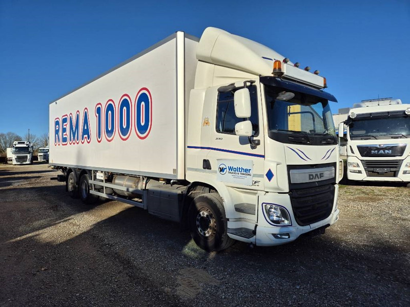DAF CF 330 // 2 compartments / Cold/freeze - Refrigeraattori kuorma-auto: kuva DAF CF 330 // 2 compartments / Cold/freeze - Refrigeraattori kuorma-auto DAF CF 330 // 2 compartments / Cold/freeze - Refrigeraattori kuorma-auto: kuva DAF CF 330 // 2 compartments / Cold/freeze - Refrigeraattori kuorma-auto