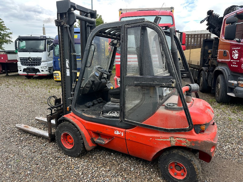 Linde H 35 D - 3.500kg truck - Dieseltrukki: kuva Linde H 35 D - 3.500kg truck - Dieseltrukki Linde H 35 D - 3.500kg truck - Dieseltrukki: kuva Linde H 35 D - 3.500kg truck - Dieseltrukki