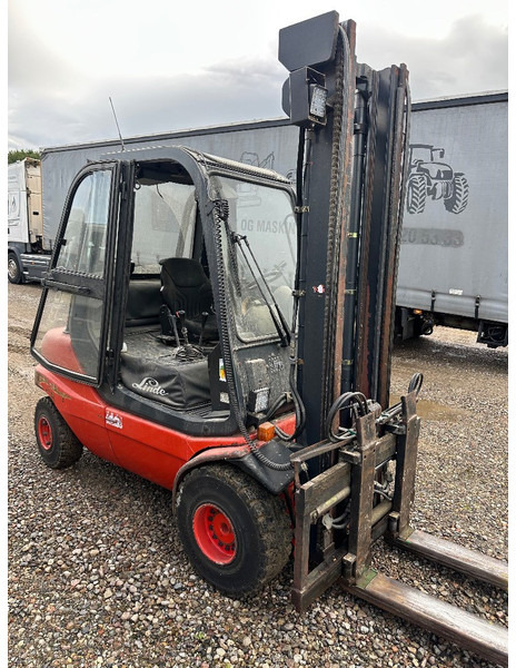 Linde H 35 D - 3.500kg truck - Dieseltrukki: kuva Linde H 35 D - 3.500kg truck - Dieseltrukki Linde H 35 D - 3.500kg truck - Dieseltrukki: kuva Linde H 35 D - 3.500kg truck - Dieseltrukki