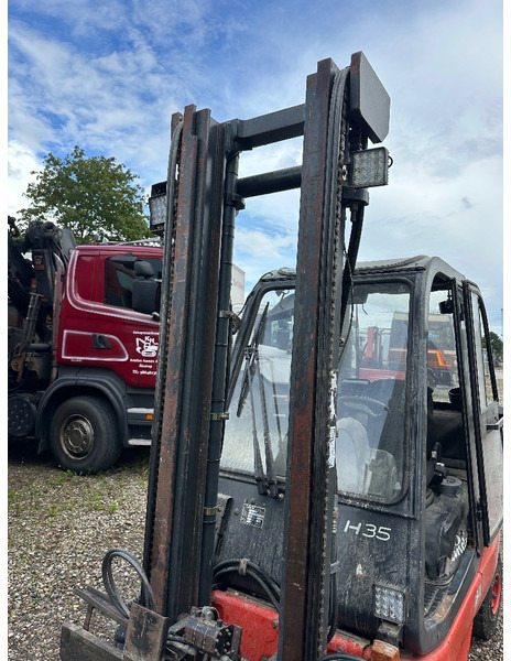 Linde H 35 D - 3.500kg truck - Dieseltrukki: kuva Linde H 35 D - 3.500kg truck - Dieseltrukki Linde H 35 D - 3.500kg truck - Dieseltrukki: kuva Linde H 35 D - 3.500kg truck - Dieseltrukki