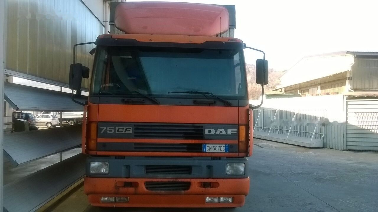DAF CF 75.290 - Pressukapelli kuorma-auto: kuva DAF CF 75.290 - Pressukapelli kuorma-auto DAF CF 75.290 - Pressukapelli kuorma-auto: kuva DAF CF 75.290 - Pressukapelli kuorma-auto