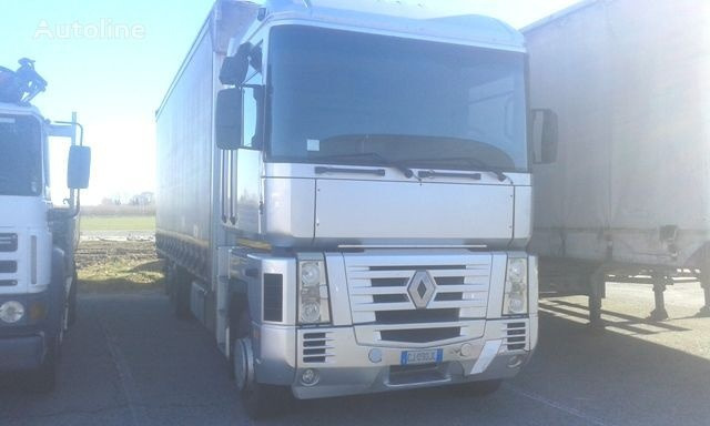 Renault MAGNUM 480 - Pressukapelli kuorma-auto: kuva Renault MAGNUM 480 - Pressukapelli kuorma-auto Renault MAGNUM 480 - Pressukapelli kuorma-auto: kuva Renault MAGNUM 480 - Pressukapelli kuorma-auto