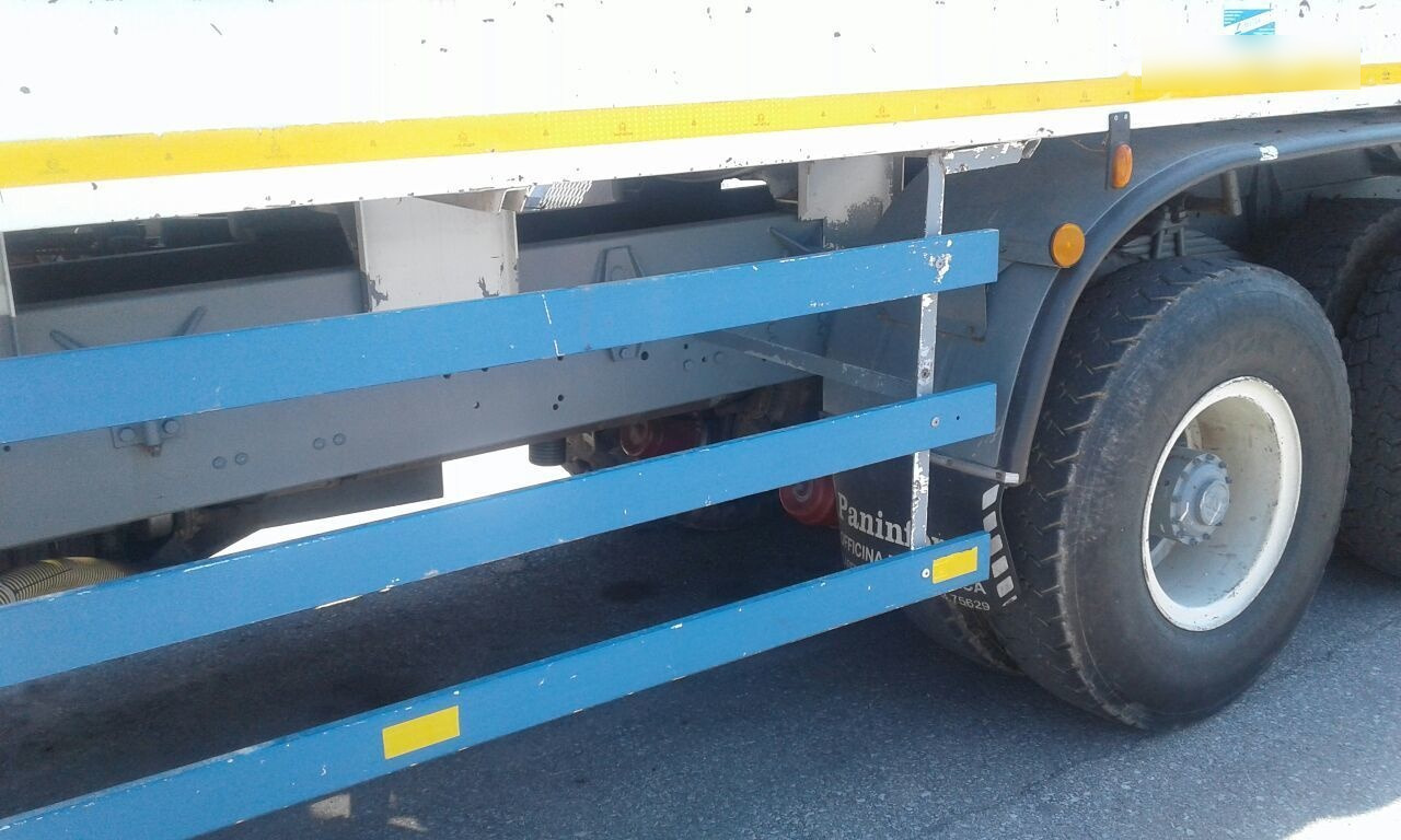 Volvo N.12 - Puhtaanpitoauto: kuva Volvo N.12 - Puhtaanpitoauto Volvo N.12 - Puhtaanpitoauto: kuva Volvo N.12 - Puhtaanpitoauto