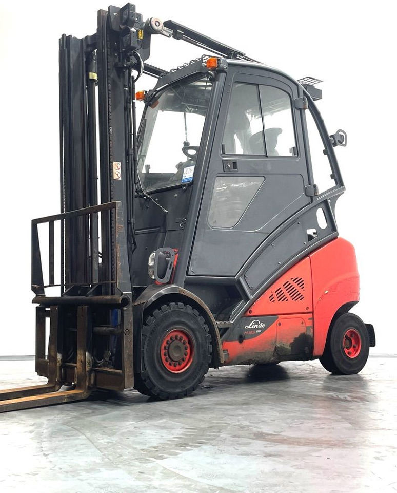 Linde H35D-393-EVO - Dieseltrukki: kuva Linde H35D-393-EVO - Dieseltrukki Linde H35D-393-EVO - Dieseltrukki: kuva Linde H35D-393-EVO - Dieseltrukki