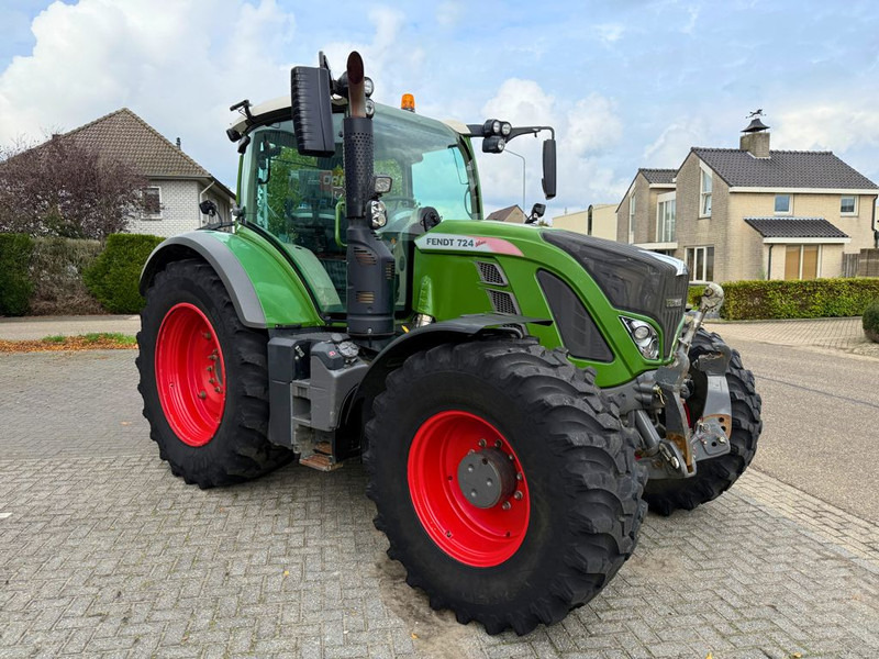 Fendt 724 Vario S4 Profiplus - Traktori: kuva Fendt 724 Vario S4 Profiplus - Traktori Fendt 724 Vario S4 Profiplus - Traktori: kuva Fendt 724 Vario S4 Profiplus - Traktori