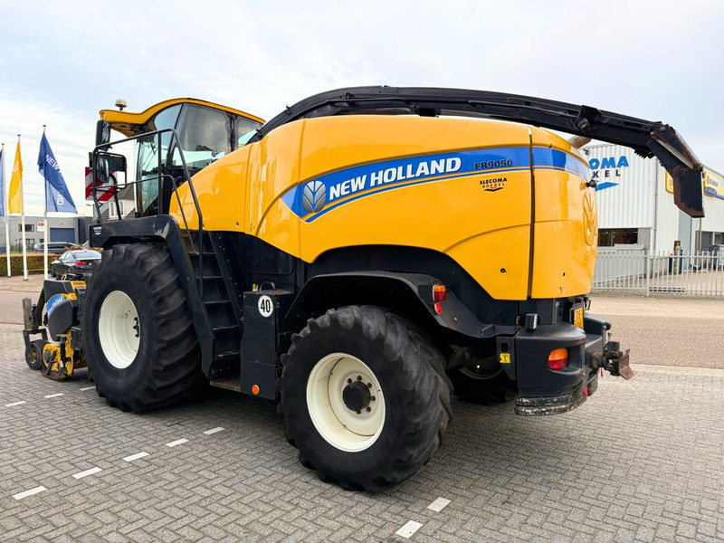 New Holland FR9050 - Itsekulkeva silppuri: kuva New Holland FR9050 - Itsekulkeva silppuri New Holland FR9050 - Itsekulkeva silppuri: kuva New Holland FR9050 - Itsekulkeva silppuri