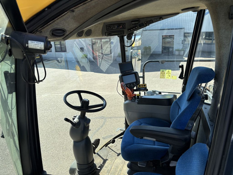 New Holland FR9050 - Itsekulkeva silppuri: kuva New Holland FR9050 - Itsekulkeva silppuri New Holland FR9050 - Itsekulkeva silppuri: kuva New Holland FR9050 - Itsekulkeva silppuri