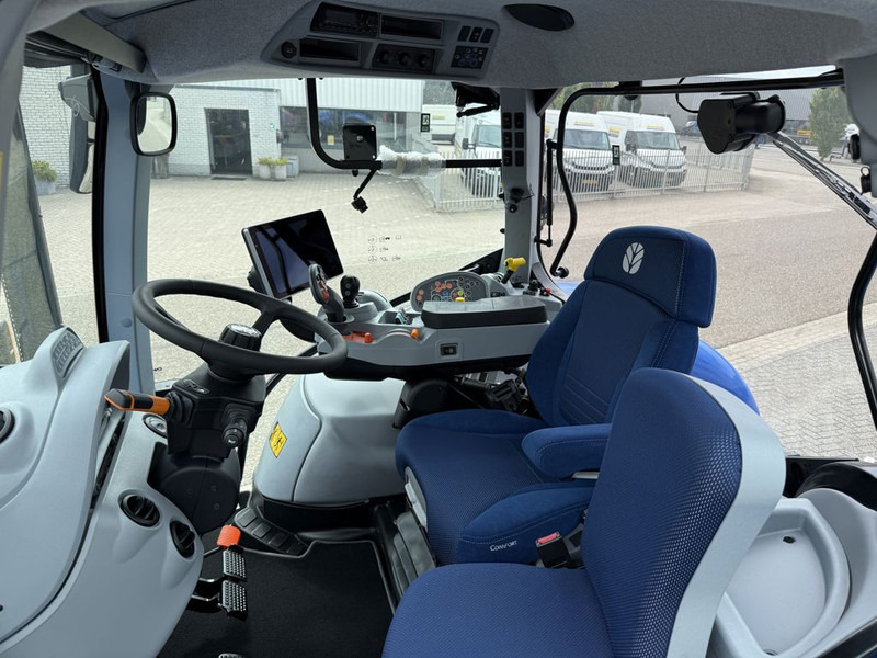 New Holland T6.180 AC Stage V - Traktori: kuva New Holland T6.180 AC Stage V - Traktori New Holland T6.180 AC Stage V - Traktori: kuva New Holland T6.180 AC Stage V - Traktori