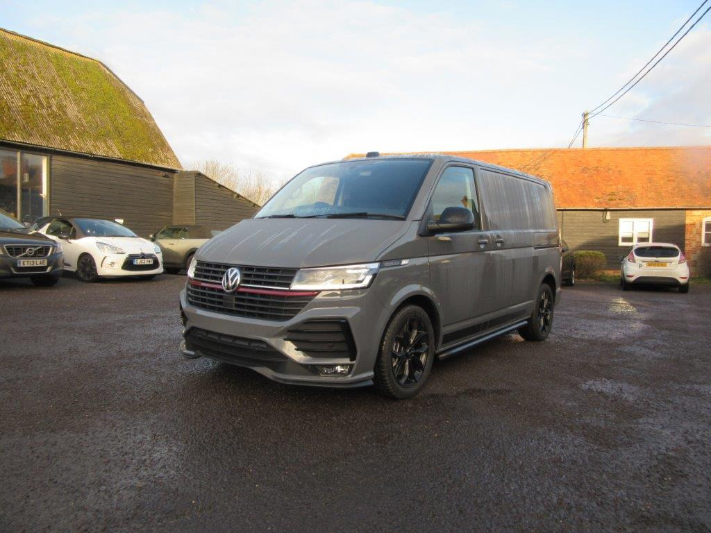 2025 Volkswagen Transporter Black Edition 2.0 BiDI 204 Sportline - Pakettiauto: kuva 2025 Volkswagen Transporter Black Edition 2.0 BiDI 204 Sportline - Pakettiauto 2025 Volkswagen Transporter Black Edition 2.0 BiDI 204 Sportline - Pakettiauto: kuva 2025 Volkswagen Transporter Black Edition 2.0 BiDI 204 Sportline - Pakettiauto