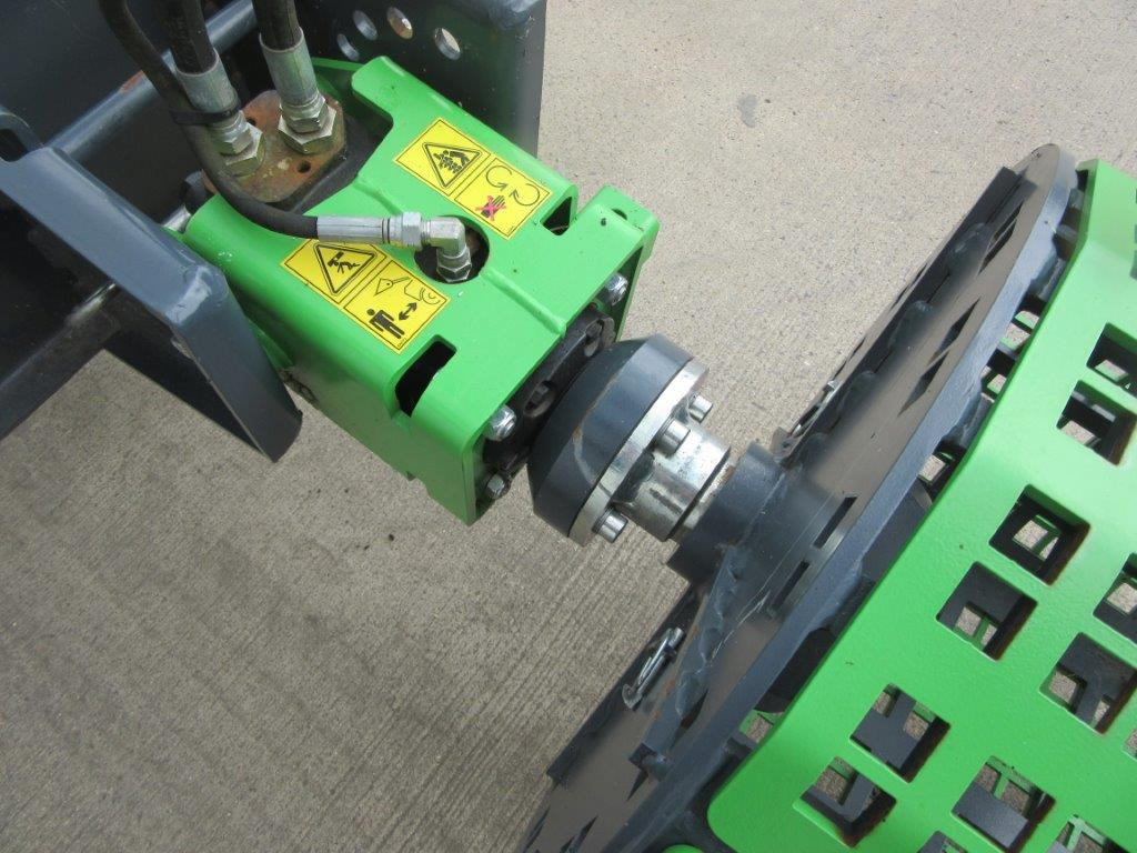AVANT MULTI FUNCTION DRIVE UNIT & SCREENING DRUM - Pienkuormaaja: kuva AVANT MULTI FUNCTION DRIVE UNIT & SCREENING DRUM - Pienkuormaaja AVANT MULTI FUNCTION DRIVE UNIT & SCREENING DRUM - Pienkuormaaja: kuva AVANT MULTI FUNCTION DRIVE UNIT & SCREENING DRUM - Pienkuormaaja