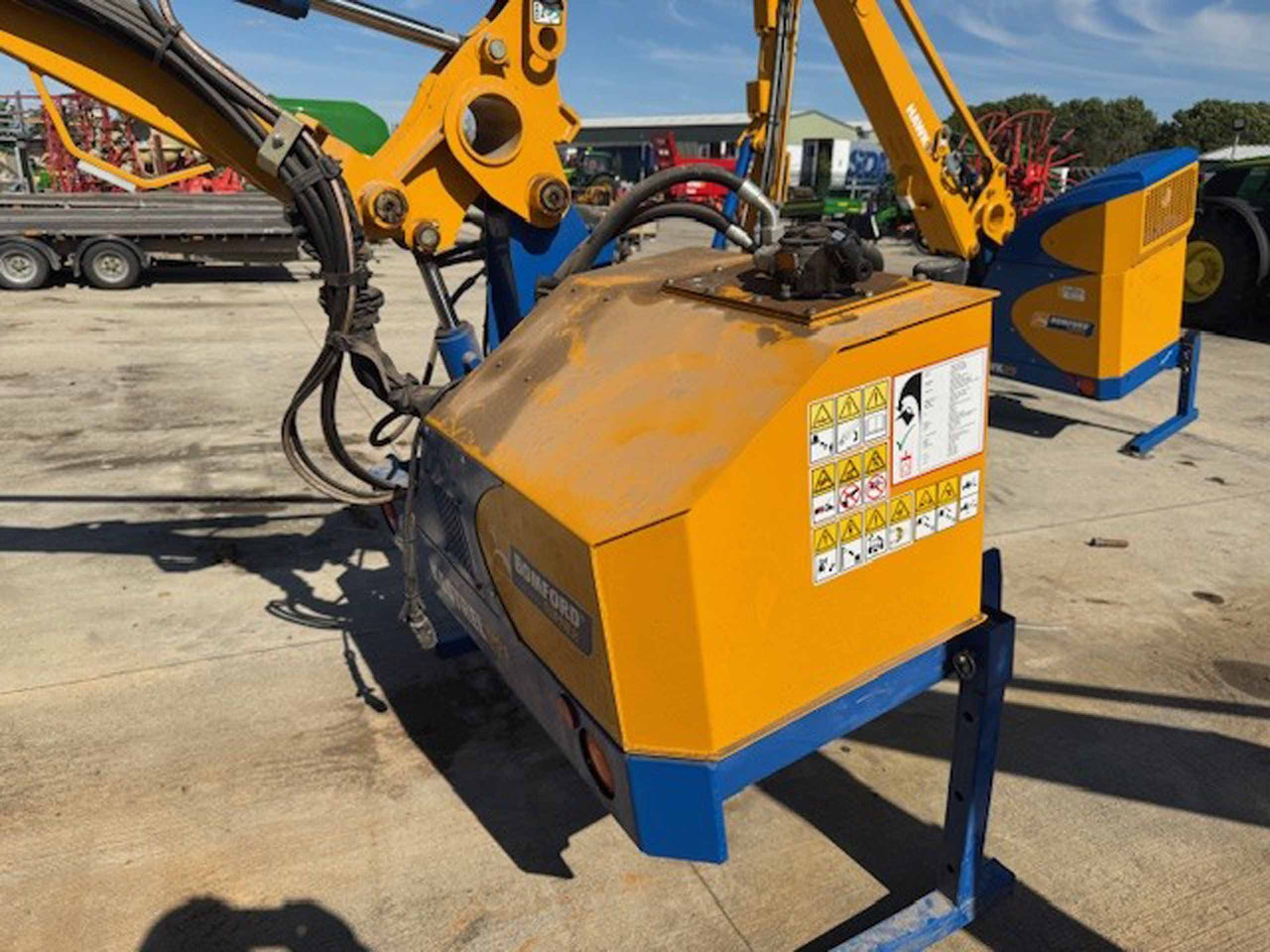 Bomford Turner Kestrel 5.7 Evo S - Puomimurskain: kuva Bomford Turner Kestrel 5.7 Evo S - Puomimurskain Bomford Turner Kestrel 5.7 Evo S - Puomimurskain: kuva Bomford Turner Kestrel 5.7 Evo S - Puomimurskain