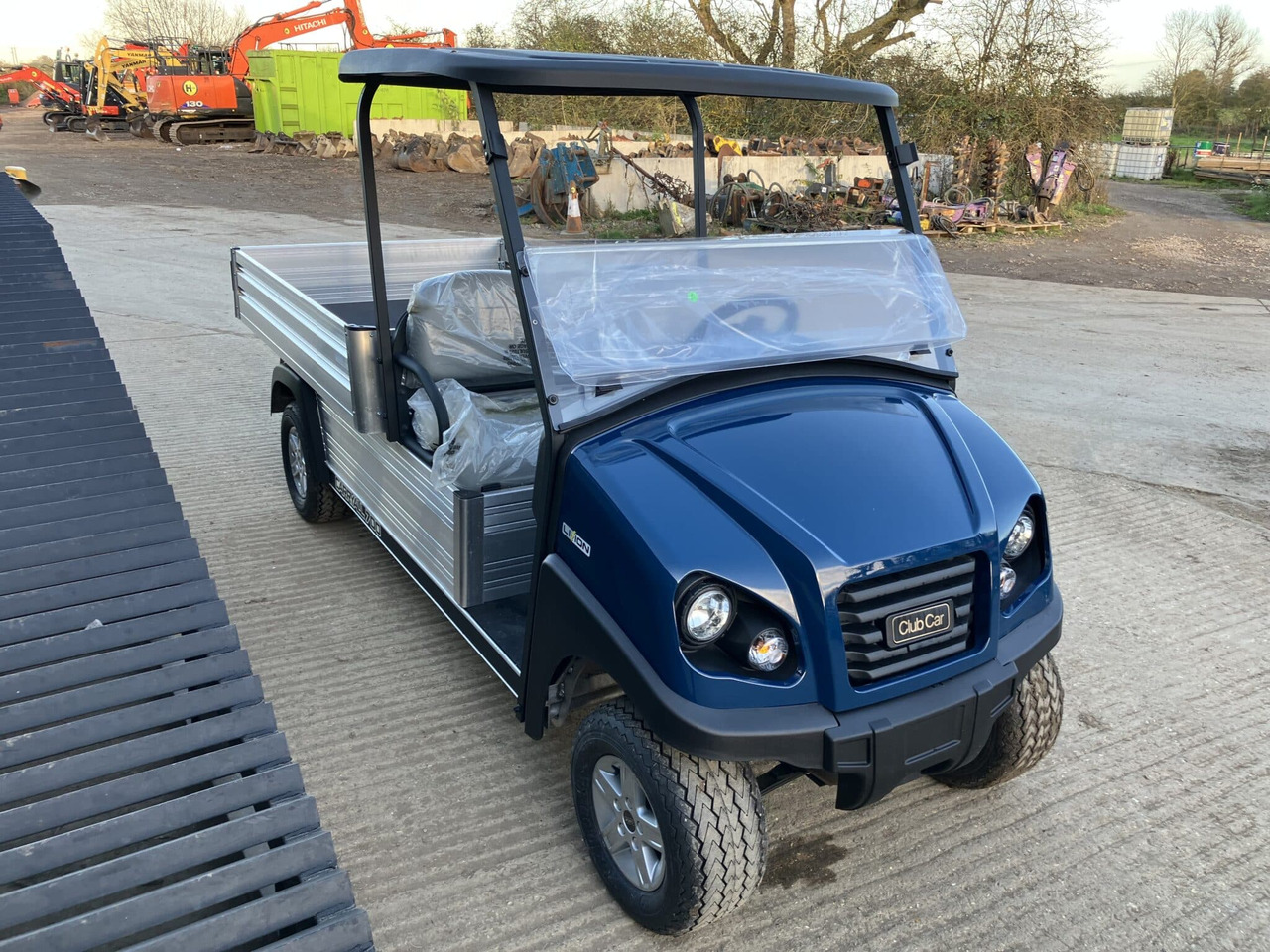 Club Car Carryall 700 w/ Li-Ion Battery - Mönkijä: kuva Club Car Carryall 700 w/ Li-Ion Battery - Mönkijä Club Car Carryall 700 w/ Li-Ion Battery - Mönkijä: kuva Club Car Carryall 700 w/ Li-Ion Battery - Mönkijä