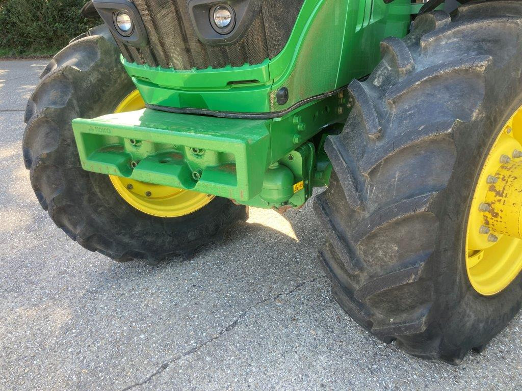John Deere 6155M - Traktori: kuva John Deere 6155M - Traktori John Deere 6155M - Traktori: kuva John Deere 6155M - Traktori
