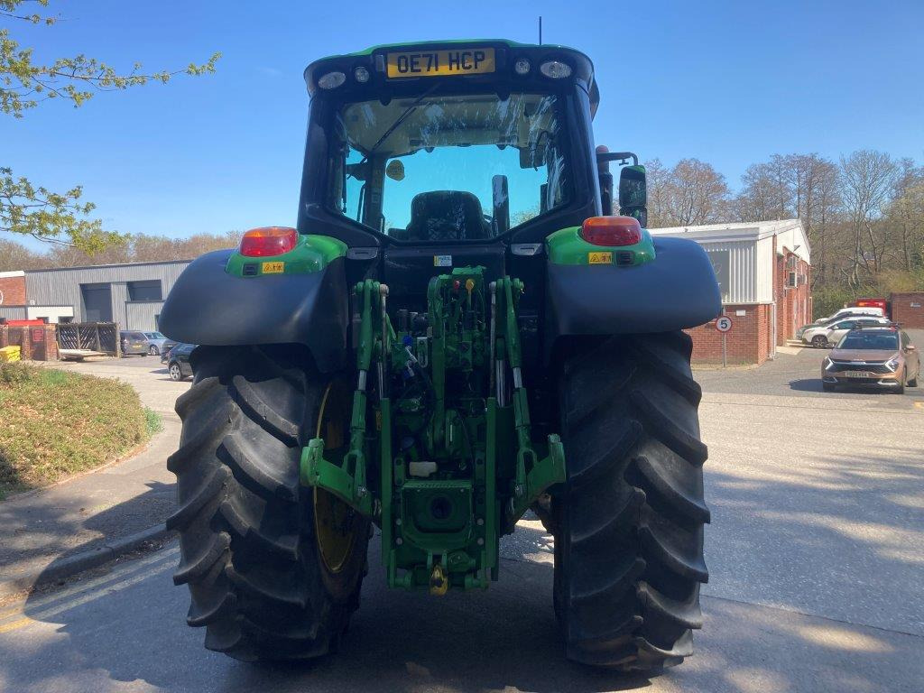 John Deere 6155M - Traktori: kuva John Deere 6155M - Traktori John Deere 6155M - Traktori: kuva John Deere 6155M - Traktori