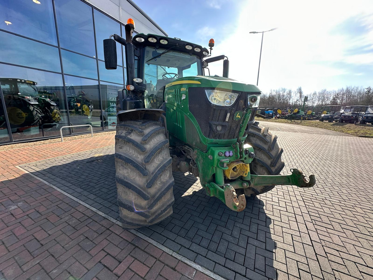 John Deere 6155R - Traktori: kuva John Deere 6155R - Traktori John Deere 6155R - Traktori: kuva John Deere 6155R - Traktori