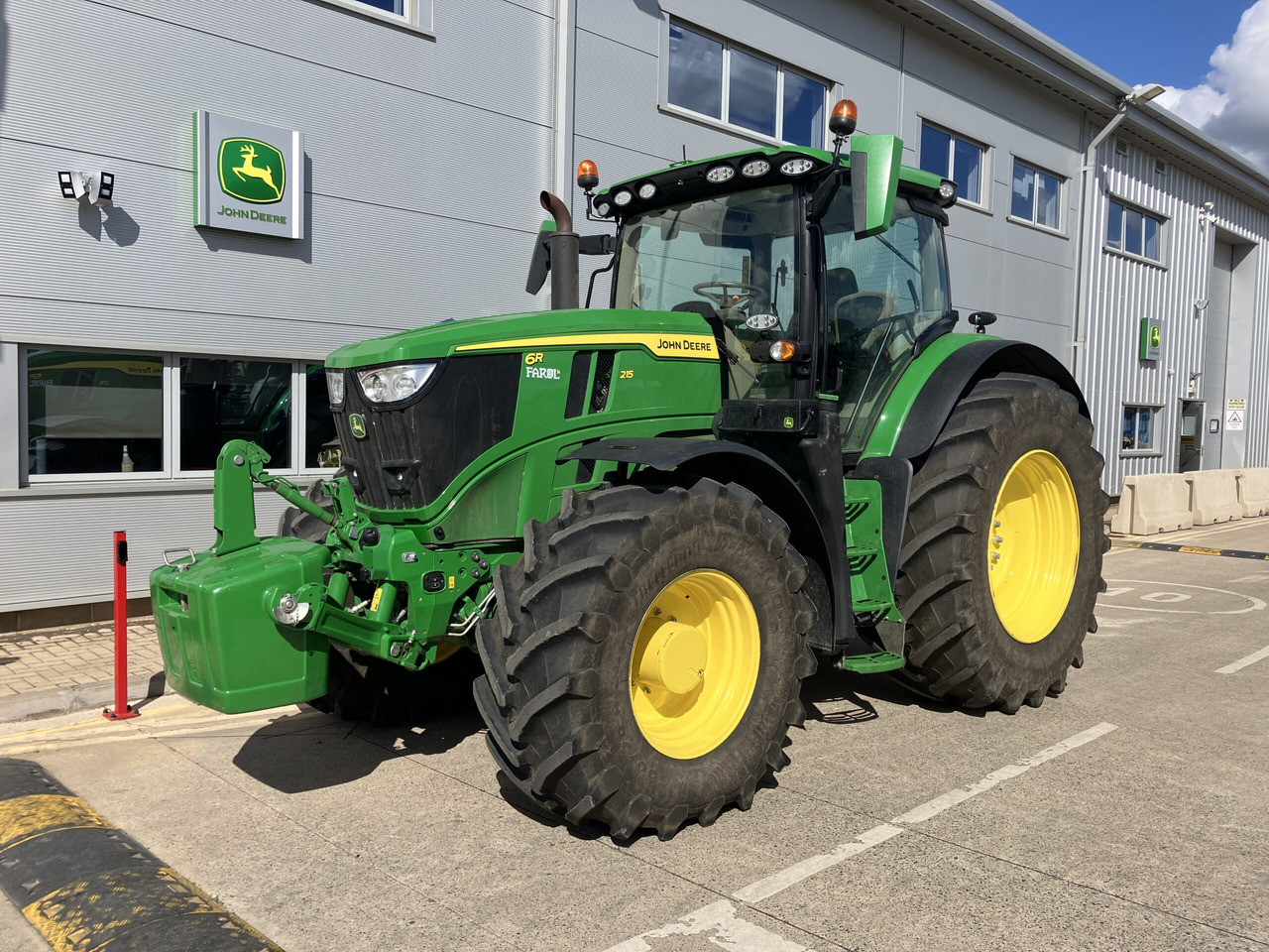 John Deere 6R 215 - Traktori: kuva John Deere 6R 215 - Traktori John Deere 6R 215 - Traktori: kuva John Deere 6R 215 - Traktori
