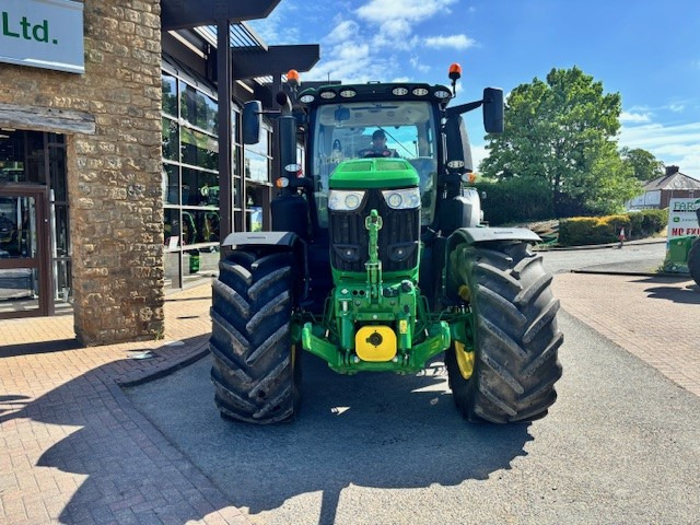 John Deere 6R 250 - Traktori: kuva John Deere 6R 250 - Traktori John Deere 6R 250 - Traktori: kuva John Deere 6R 250 - Traktori