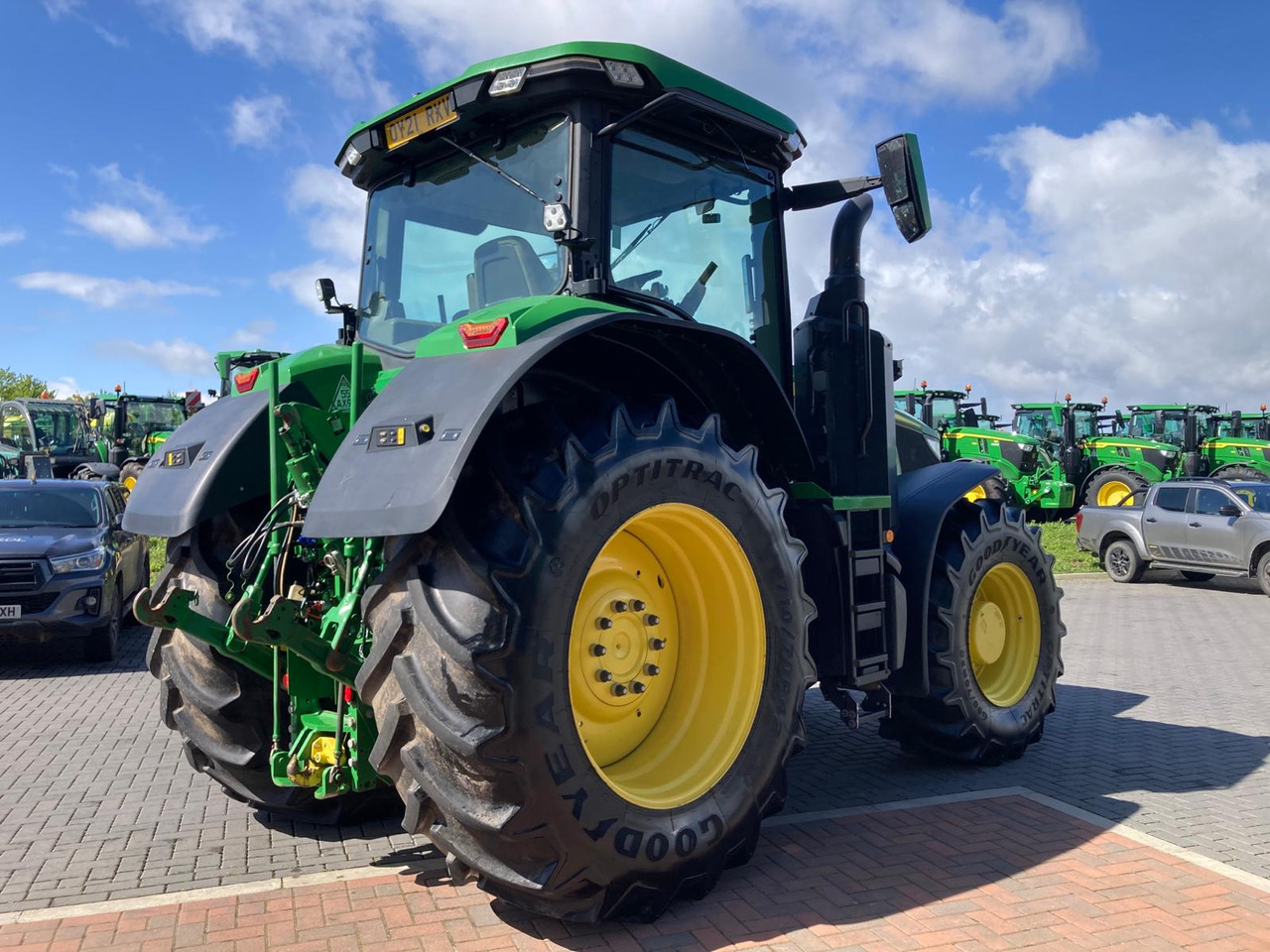 John Deere 7R 310 - Traktori: kuva John Deere 7R 310 - Traktori John Deere 7R 310 - Traktori: kuva John Deere 7R 310 - Traktori