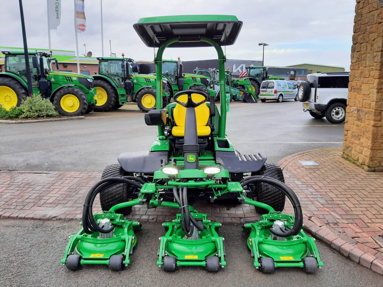 John Deere 8800A rotary mower - Ruohonleikkuri: kuva John Deere 8800A rotary mower - Ruohonleikkuri John Deere 8800A rotary mower - Ruohonleikkuri: kuva John Deere 8800A rotary mower - Ruohonleikkuri