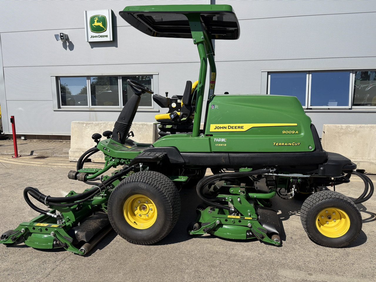 John Deere 9009A Terraincut - Ruohonleikkuri: kuva John Deere 9009A Terraincut - Ruohonleikkuri John Deere 9009A Terraincut - Ruohonleikkuri: kuva John Deere 9009A Terraincut - Ruohonleikkuri