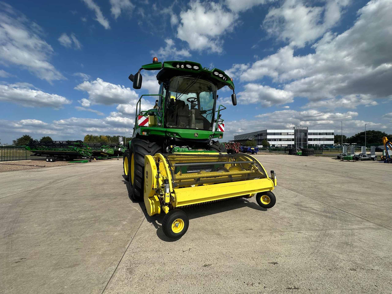 John Deere 9700I - Itsekulkeva silppuri: kuva John Deere 9700I - Itsekulkeva silppuri John Deere 9700I - Itsekulkeva silppuri: kuva John Deere 9700I - Itsekulkeva silppuri