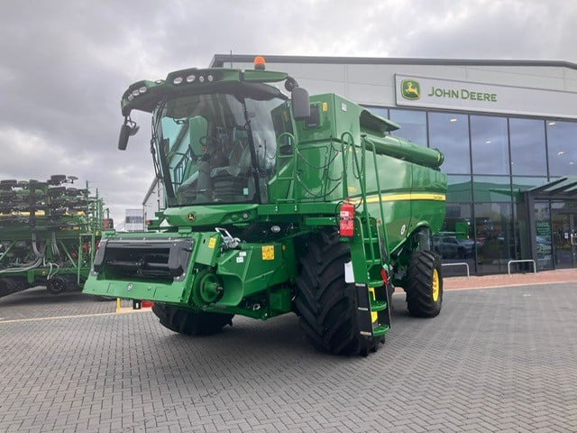 John Deere S785 HM - Leikkuupuimuri: kuva John Deere S785 HM - Leikkuupuimuri John Deere S785 HM - Leikkuupuimuri: kuva John Deere S785 HM - Leikkuupuimuri