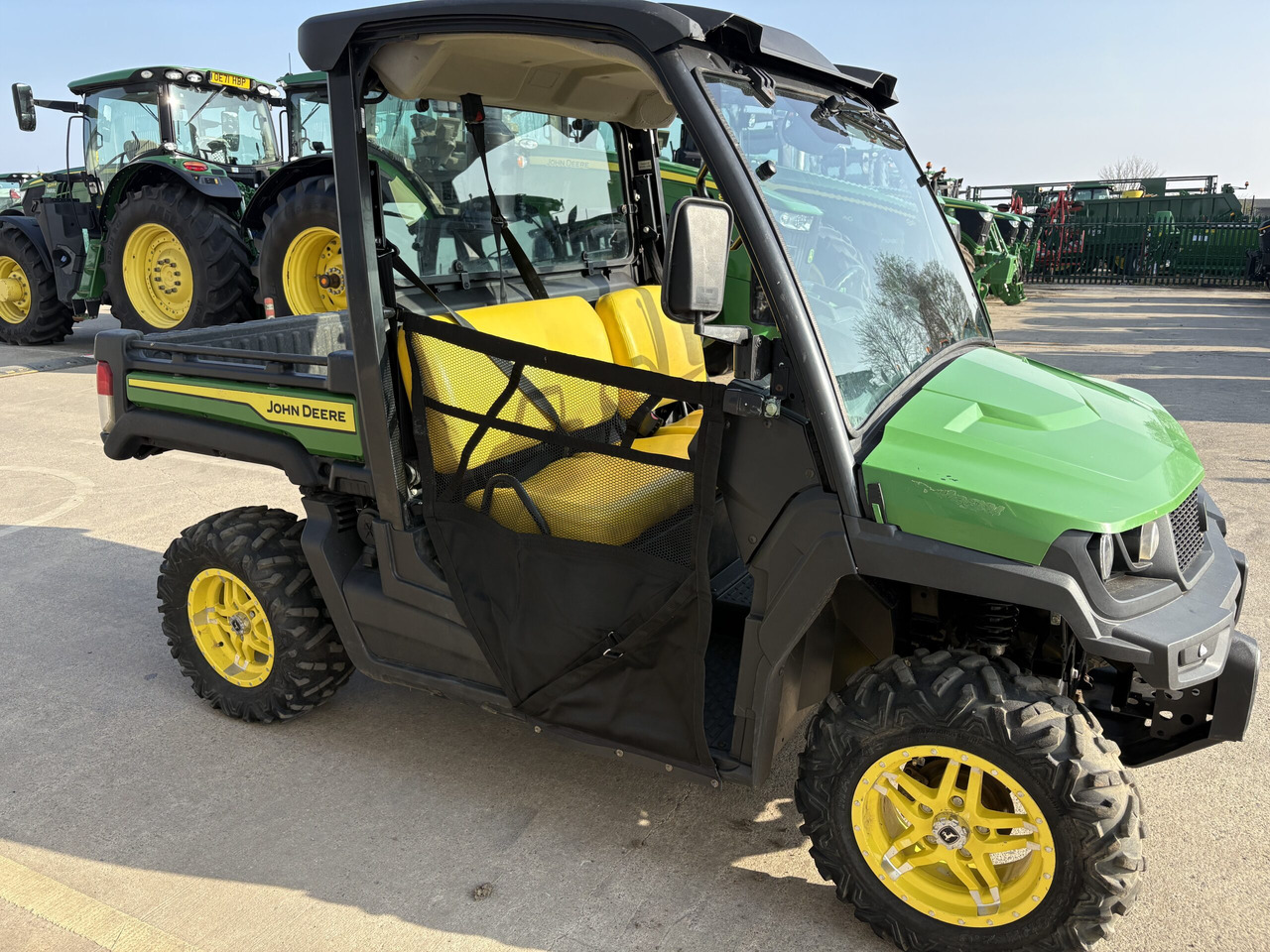 John Deere XUV865M - Mönkijä: kuva John Deere XUV865M - Mönkijä John Deere XUV865M - Mönkijä: kuva John Deere XUV865M - Mönkijä