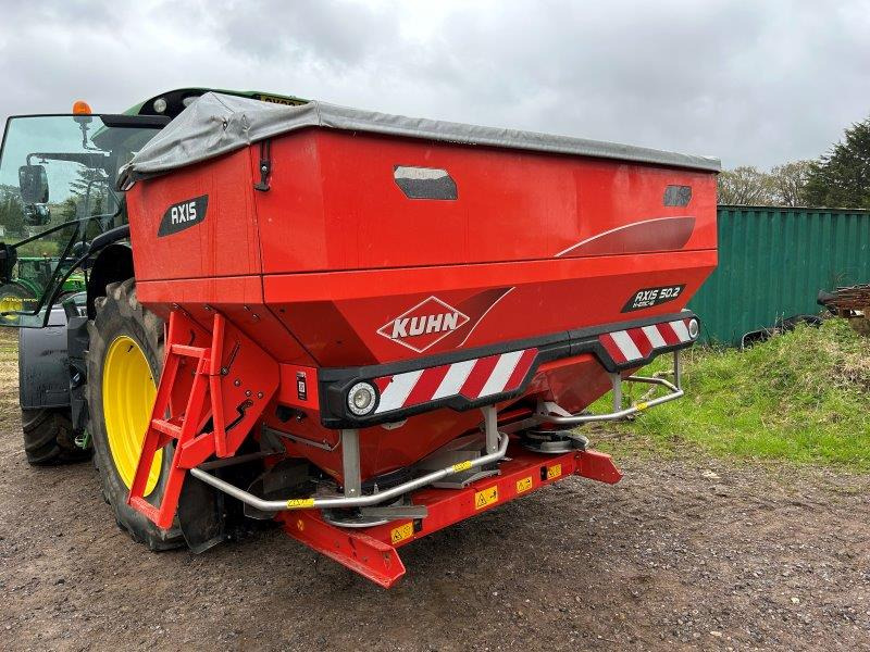 Kuhn AXIS H-EMC-W 50.2 - Lannoitteenlevitin: kuva Kuhn AXIS H-EMC-W 50.2 - Lannoitteenlevitin Kuhn AXIS H-EMC-W 50.2 - Lannoitteenlevitin: kuva Kuhn AXIS H-EMC-W 50.2 - Lannoitteenlevitin